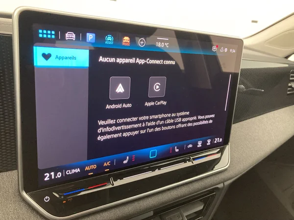 VOLKSWAGEN Tiguan (2025) — foto 19 van 36