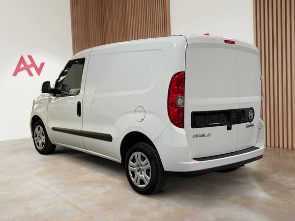 Fiat Doblo (2023) — foto 26 van 27