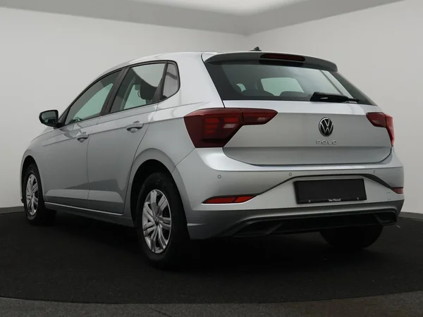 VOLKSWAGEN Polo (2023) — foto 12 van 28