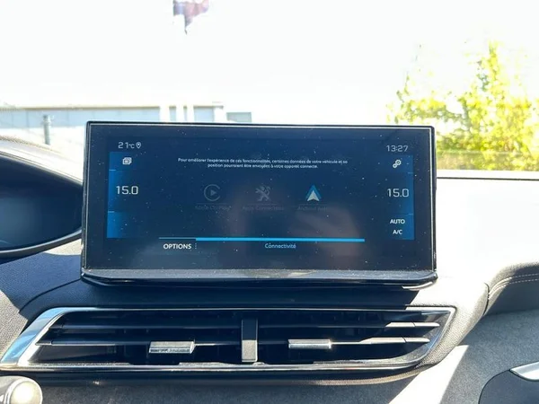 PEUGEOT 5008 Dsl (2022) — foto 13 van 32