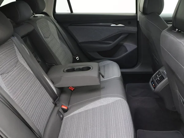 SKODA Superb Combi (2026) — foto 13 van 23