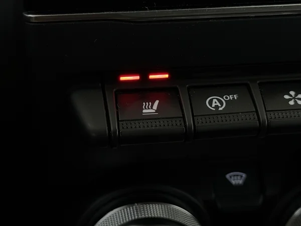 RENAULT Captur (2022) — foto 19 van 28