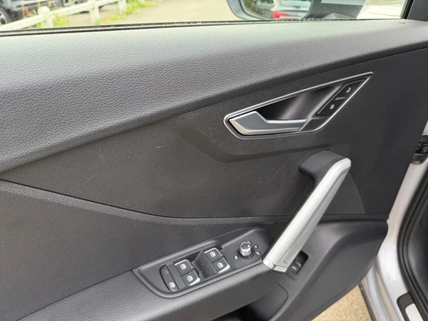 AUDI Q2 Dsl (2023) — foto 6 van 17