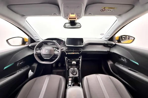 Peugeot 208 (2021) — foto 5 van 23