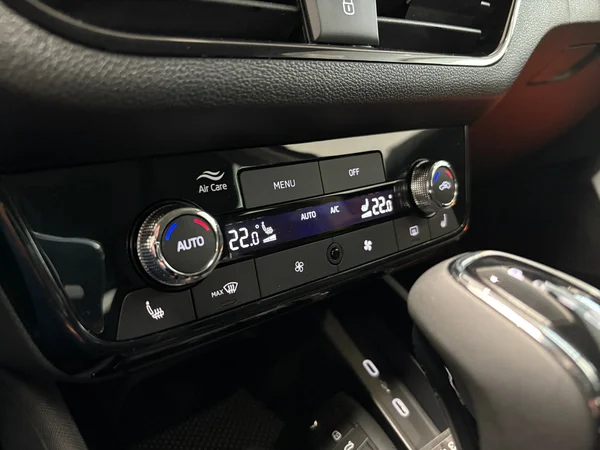 SKODA Kamiq (2025) — foto 2 van 15