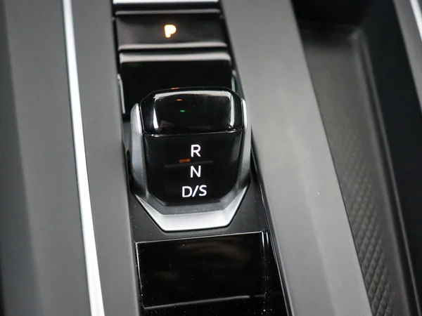 VOLKSWAGEN Golf Variant (2022) — foto 4 van 29