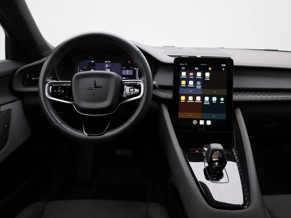 Polestar 2 (2023) — foto 39 van 41