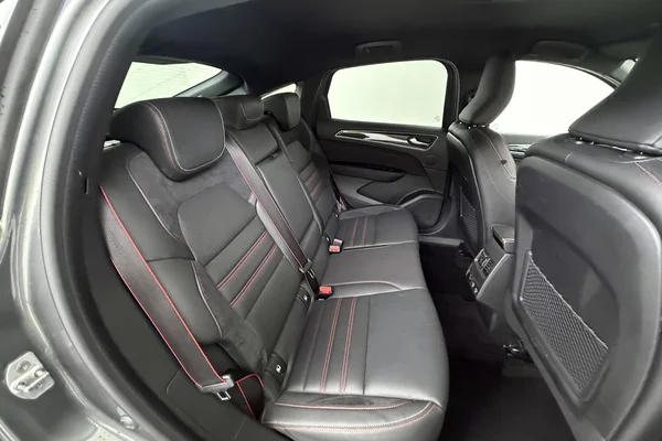 Renault Arkana E-TECH (HEV) (2022) — foto 11 van 28