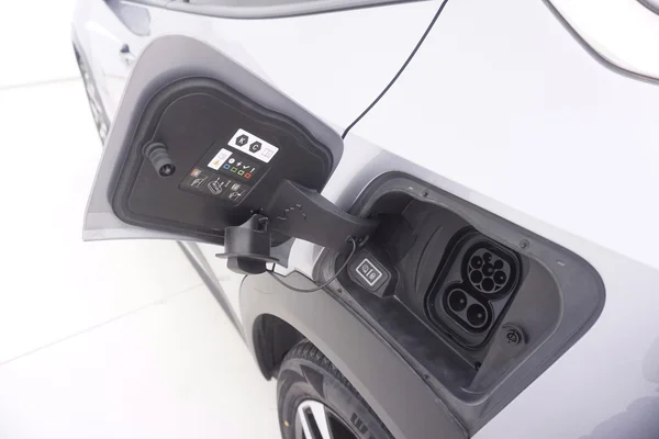 Opel E-Mokka (2021) — foto 10 van 26