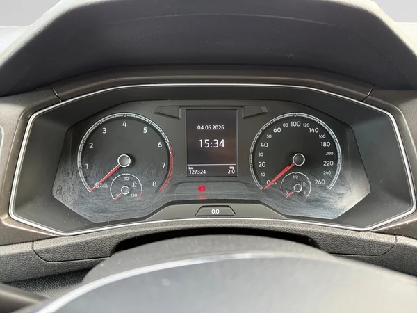VOLKSWAGEN T-Roc (2020) — foto 3 van 20