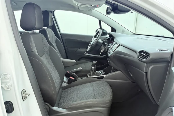 Opel Crossland (2021) — foto 15 van 17