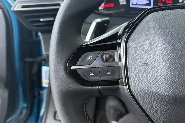 Peugeot 2008 (2025) — foto 6 van 16