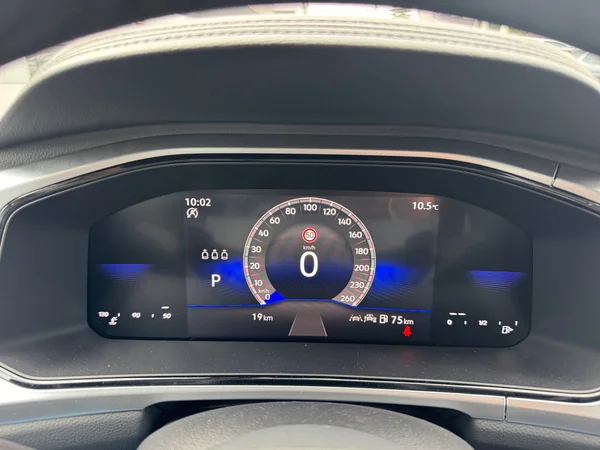 VOLKSWAGEN T-Roc (2026) — foto 2 van 24