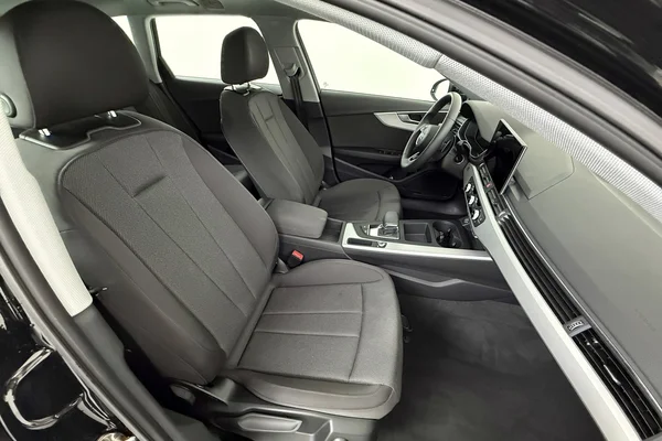 Audi A4 sw (2024) — foto 3 van 31