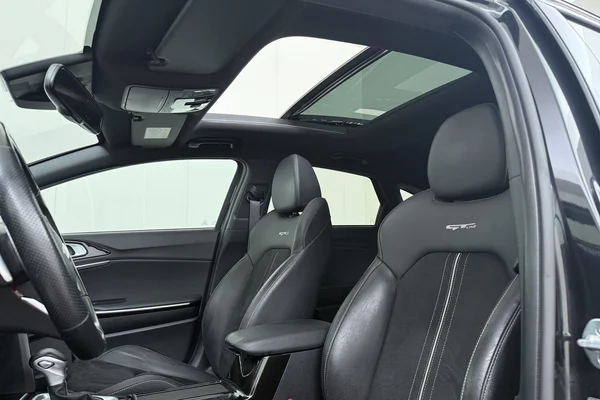 Kia ProCeed (2021) — foto 9 van 27