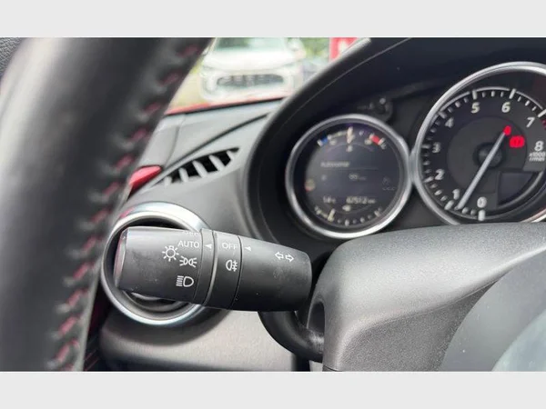 Mazda MX-5 (2020) — foto 8 van 27