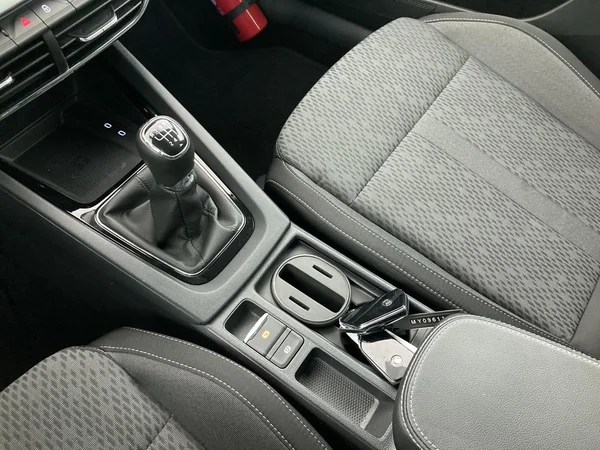 SKODA Octavia Combi (2021) — foto 6 van 36