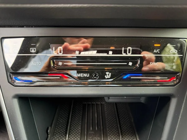 VOLKSWAGEN Polo (2025) — foto 7 van 17