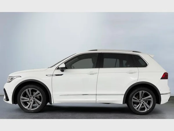 Volkswagen Tiguan (2021) — foto 10 van 15