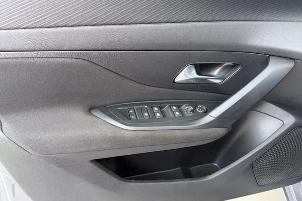Peugeot 308 SW (2022) — foto 8 van 19