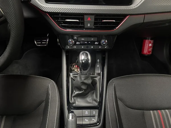 SKODA Kamiq (2026) — foto 3 van 24
