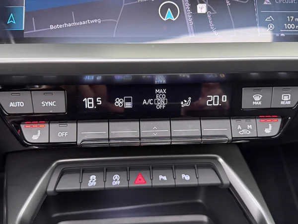 AUDI A3 (2022) — foto 13 van 25