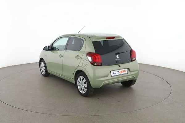 Peugeot 108 (2022) — foto 10 van 16
