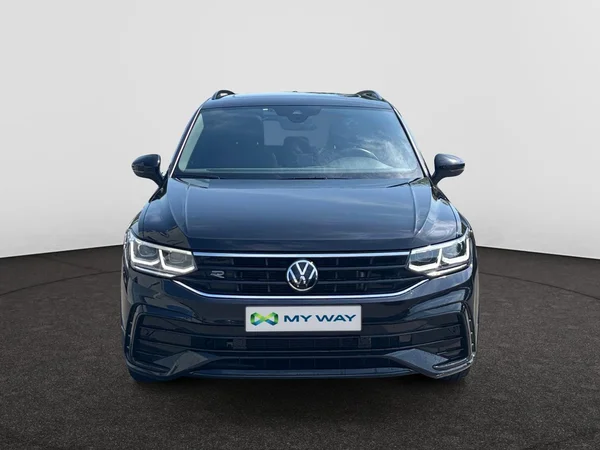 VOLKSWAGEN Tiguan (2023) — foto 16 van 22