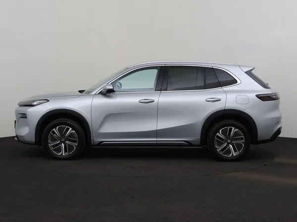 GEELY Starray EM-i (2026) — foto 12 van 29