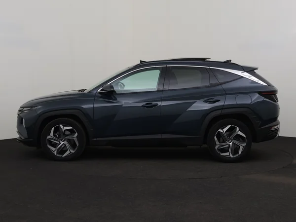 HYUNDAI Tucson (2022) — foto 12 van 31