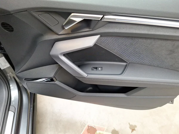AUDI A3 Sportback PHEV (2025) — foto 17 van 24