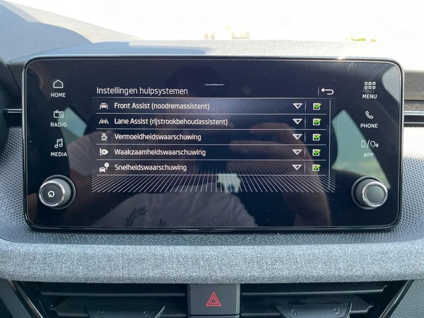 SKODA Kamiq (2026) — foto 6 van 20