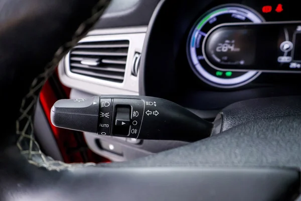 Kia Niro HEV (2019) — foto 14 van 76