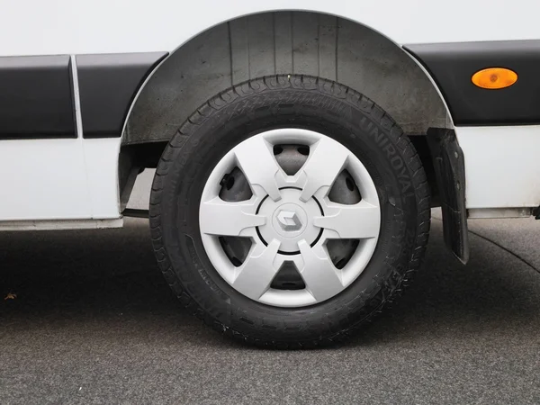 Renault Master (2023) — foto 10 van 40