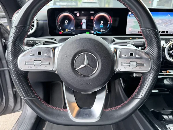 Mercedes-Benz CLA (2022) — foto 18 van 18
