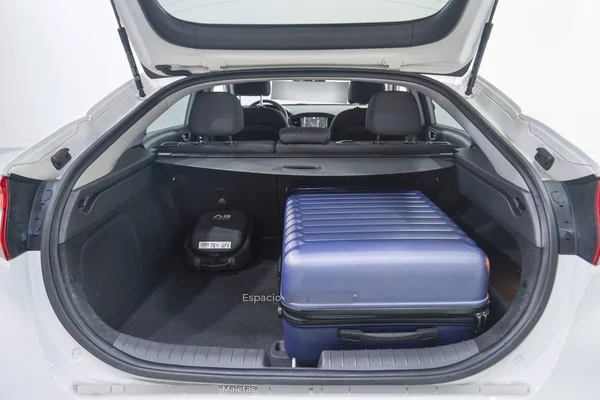 Hyundai Ioniq PHEV (2018) — foto 8 van 54