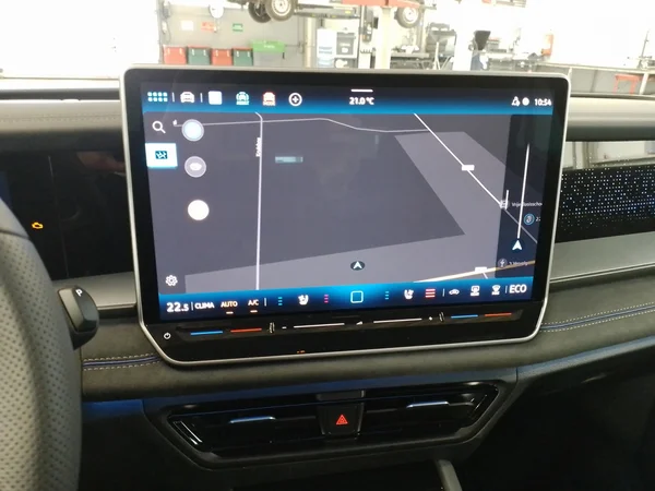 VOLKSWAGEN Tayron eHybrid (PHEV) (2025) — foto 4 van 15