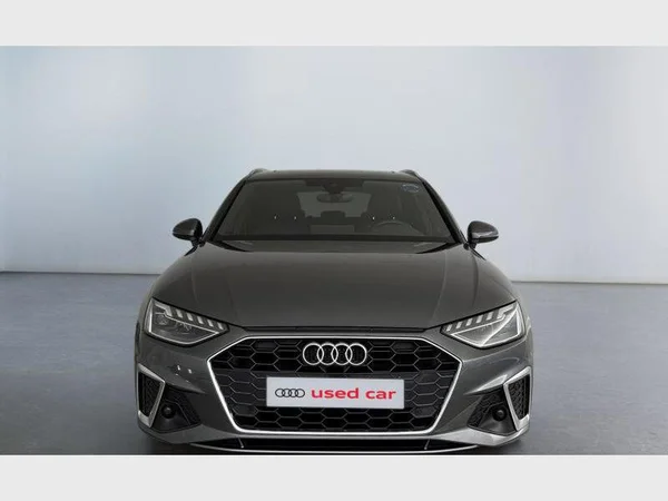 Audi A4 Avant (2023) — foto 12 van 36