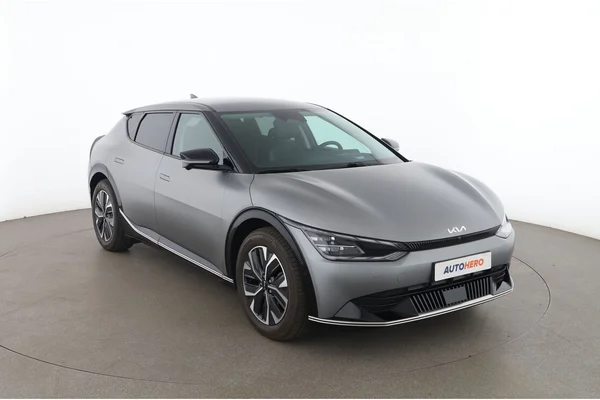 Kia EV6 (2023) — foto 15 van 17
