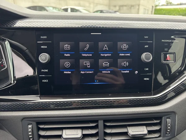 VOLKSWAGEN Taigo (2022) — foto 4 van 19
