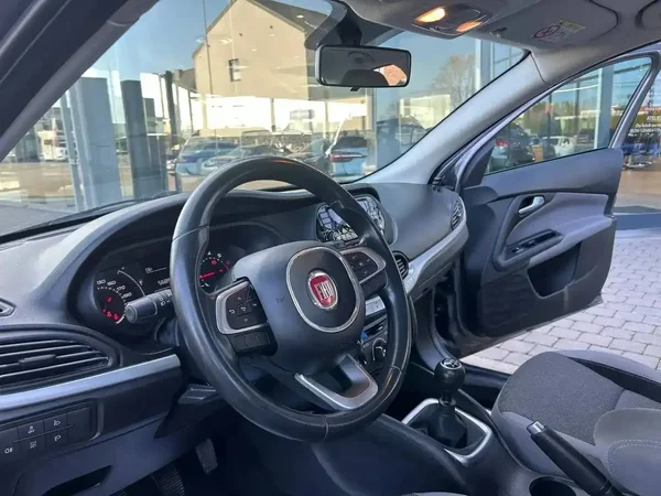 Fiat Tipo (2019) — foto 21 van 21