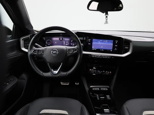 Opel Mokka (2023) — foto 36 van 38