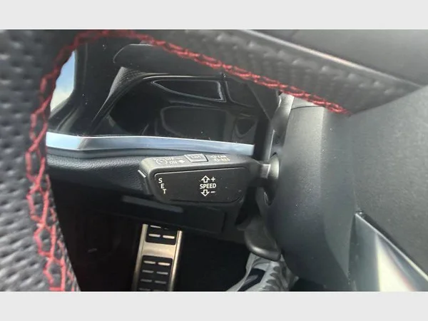 Audi Q3 (2023) — foto 19 van 27