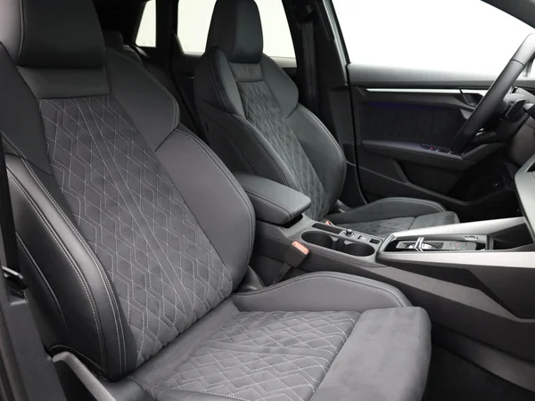 AUDI A3 Sportback (2022) — foto 19 van 24
