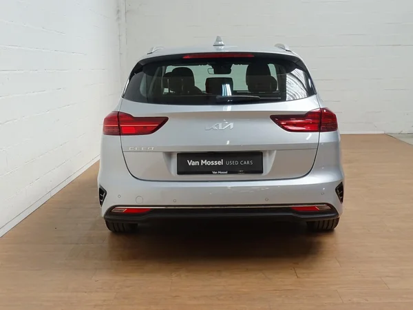 Kia cee'd (2023) — foto 20 van 21