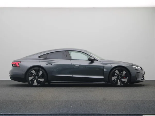AUDI RS e-tron GT (2021) — foto 29 van 31