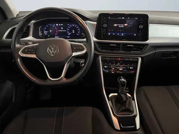 VOLKSWAGEN T-Roc (2022) — foto 33 van 33