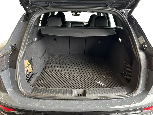 AUDI Q6 e-tron (2025) — foto 10 van 22
