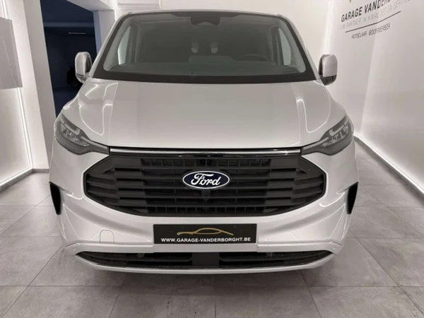 Ford Transit Custom — foto 17 van 23
