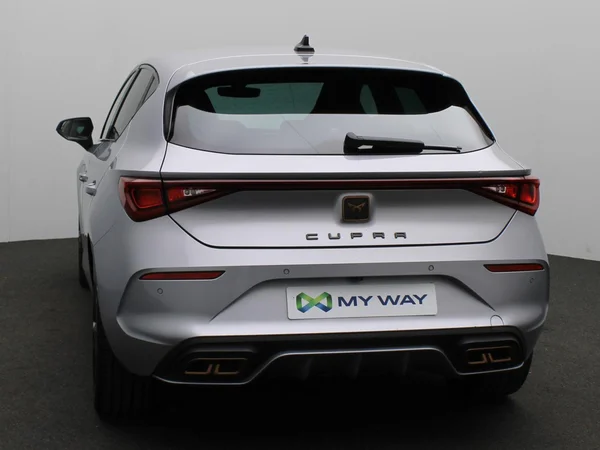 CUPRA Leon e-Hybrid (PHEV) (2021) — foto 17 van 20